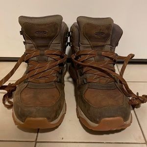 Mens Keen leather Innate hiking boot 10.5